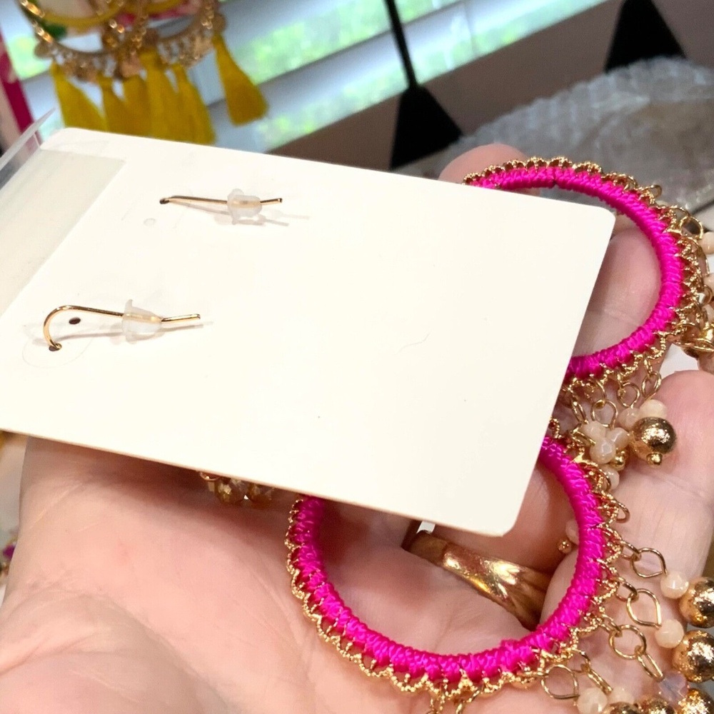 LILLY PULITZER NWT EARRINGS BEACHCOMBER Gypsy Boho HOT PINK ⭐️DANGLING /Pierced - Picture 9 of 16